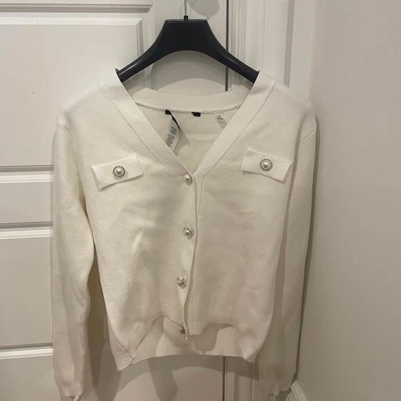 T tahari faux pearl button sweater cardigan in white size small - Picture 2 of 10